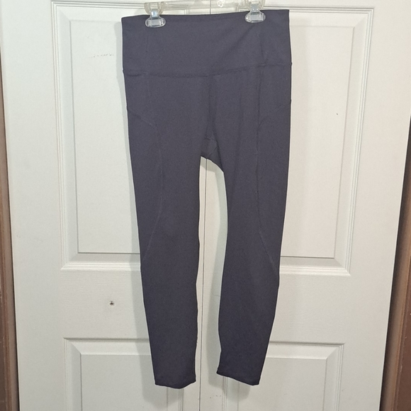 Layer 8 Pants - Layer 8 quik dry workout yoga leggings - purple